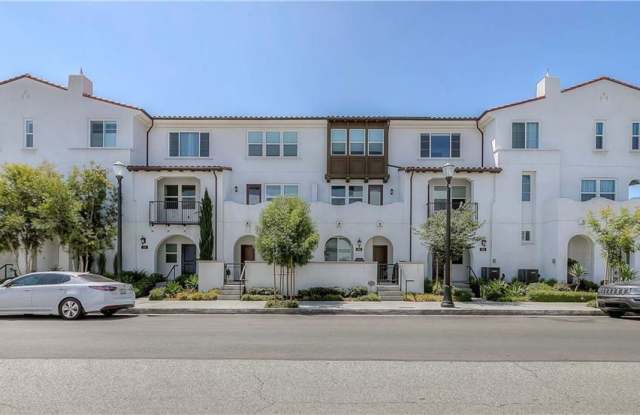 11011 La Reina Avenue - 11011 La Reina Avenue, Downey, CA 90241