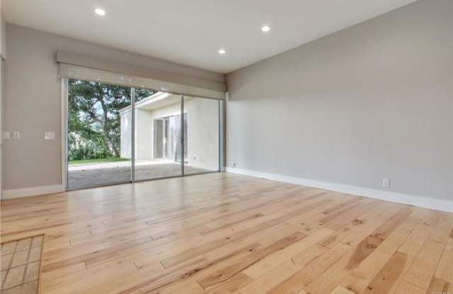 9721 Arby Drive Gallery 4