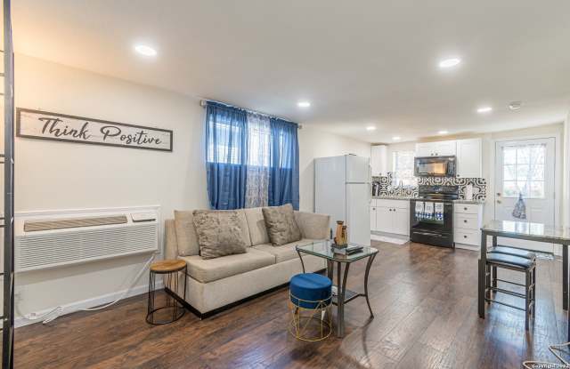 Now Available for Lease | 207 Hermine Blvd Unit 1, San Antonio, TX photos photos
