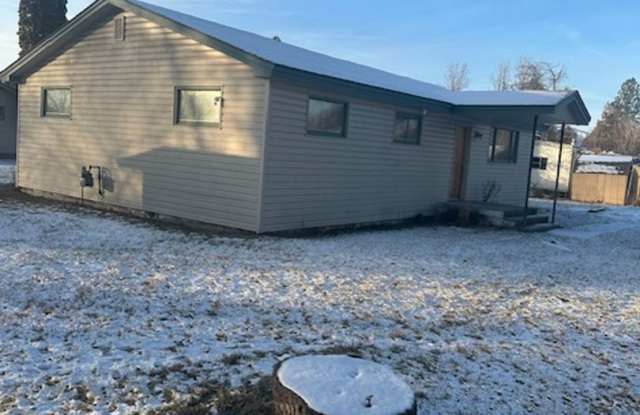 Nice 3 bedroom Home in Target Range photos photos