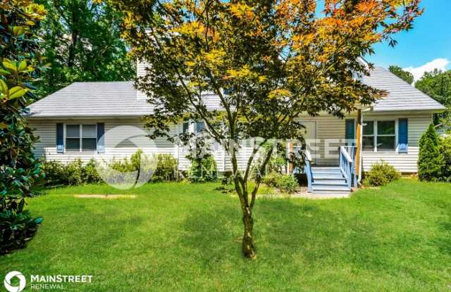 2085 Edenwood Circle - 2085 Edenwood Circle, Hueytown, AL 35023