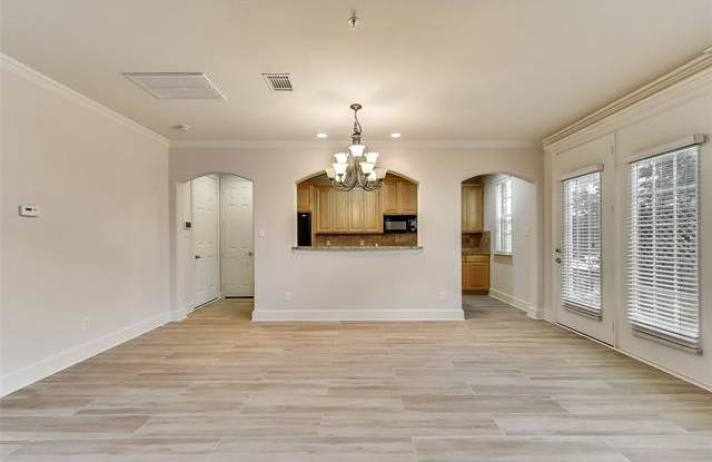 2549 Champagne Drive Gallery 3