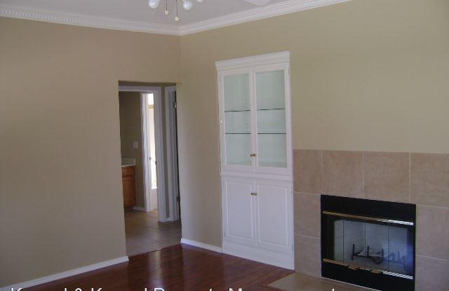 473 Crownpointe Circle Gallery 4
