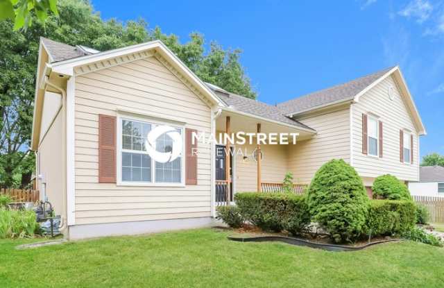 412 Southeast Timbercreek Lane Gallery 2
