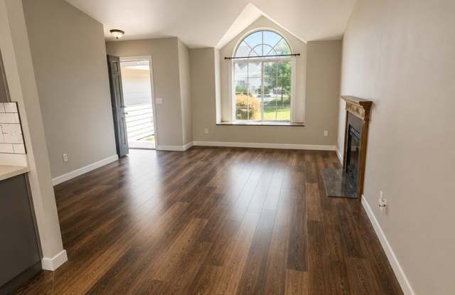 Must See 3 BED/2 Bath Rambler in Heart of Tumwater! Available 8/05/26! Gallery 4