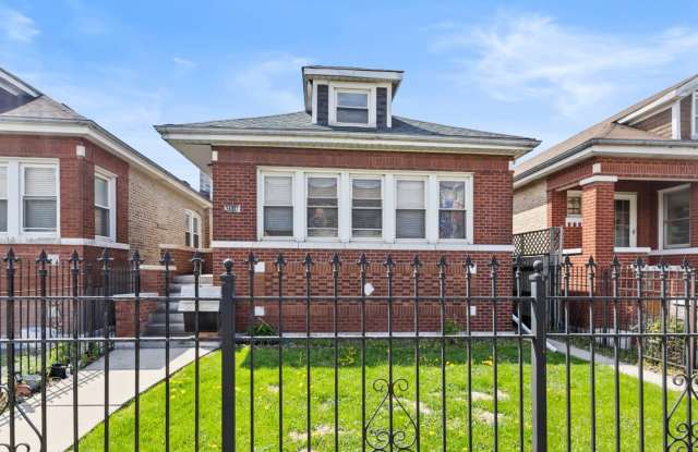 2516 N Keeler Avenue unit: 1 photos photos