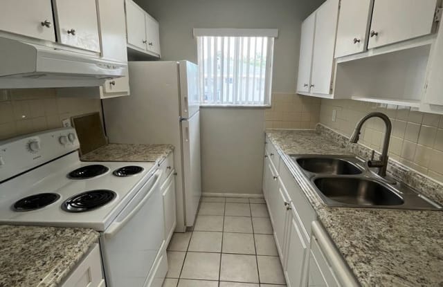 723 W TIFFANY DR #4 - 723 Tiffany Drive West, Mangonia Park, FL 33407