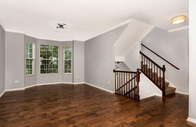 2807 Henley Lane Gallery 2