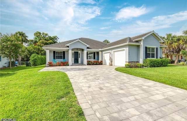 1221 La Faunce Way photos photos