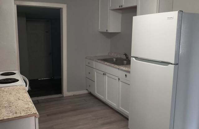 6 month lease! Affordable Remodeled 2 bedroom, 1 bathroom home! photos photos