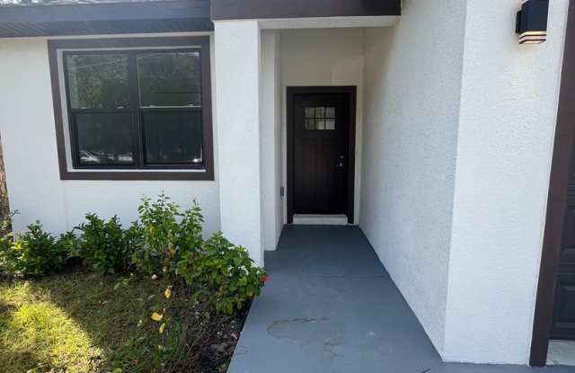 BEAUTIFUL BRAND NEW DUPLEX!! Gallery 4