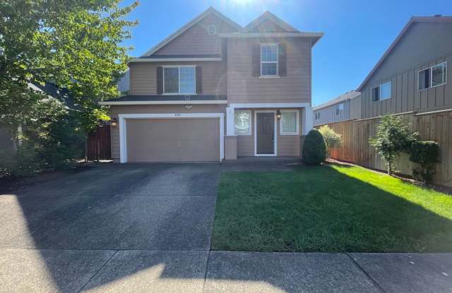 **MOVE IN SPECIAL** Gorgeous Pet Friendly Three Bedroom Home In Desirable Albany Neighborhood! photos photos