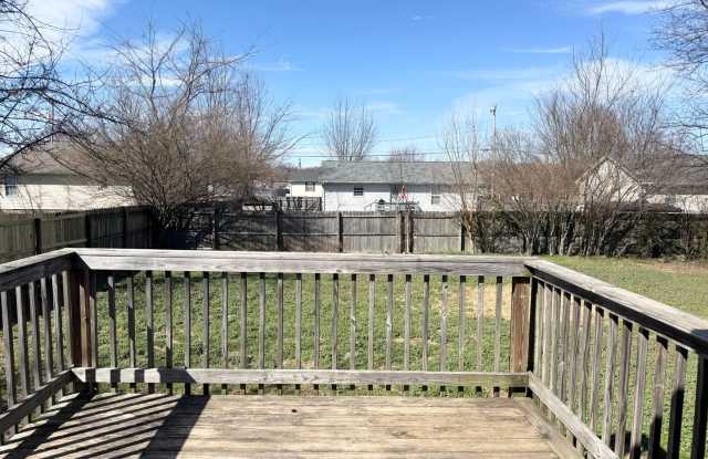 Newly Renovated Three Bedroom Close to Ft. Campbell - 923 Van Buren Avenue, Oak Grove, KY 42262