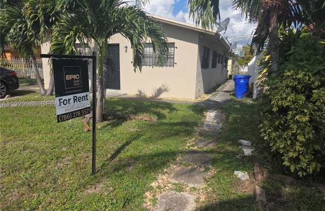 2481 NW 13th Ct Gallery 1