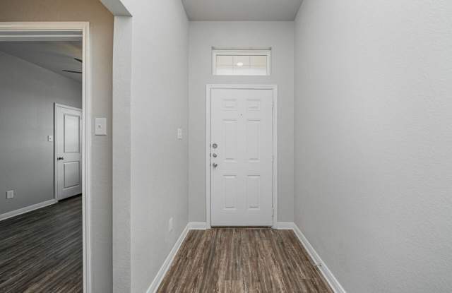 1362 Kingsgate Dr. Gallery 3