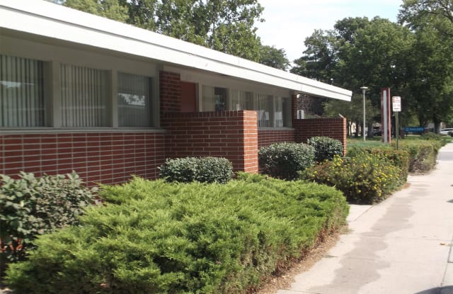 704 W 1st - 704 W 1st St, Grand Island, NE 68801