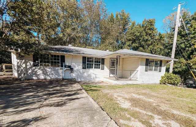 3 Bedroom Home with Quick Access to Downtown Amenities photos photos