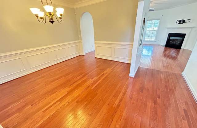 Beautiful 4Bed/2.5 Bath Home in Wren Creek! photos photos
