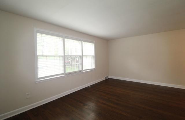 Fully Renovated 1 Bedroom 1 Bath in North Kansas City Gallery 3