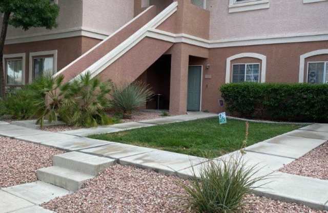 10525 Autumn Pine Avenue photos photos