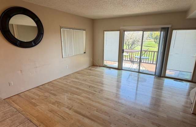 2-Bedroom Home with Garage Across from Fairview Park and 2.6 Miles from OIT and Sky Lakes Medical CTR Gallery 1