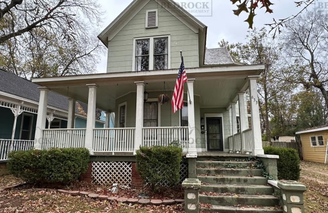 633 Moulton Street East - 633 Moulton Street East, Decatur, AL 35601