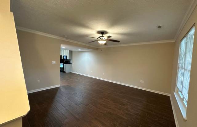 Tavern Grove Townhome in Campbell County-Near Airport Gallery 3