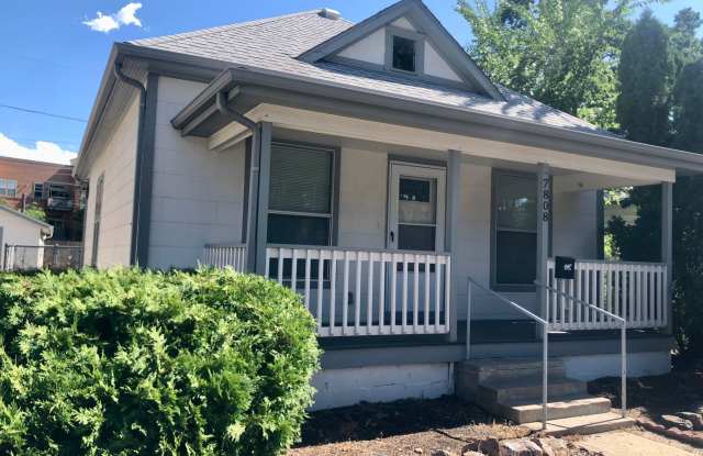 2 Bedroom Home For Rent in the Historic Arvada District Gallery 2