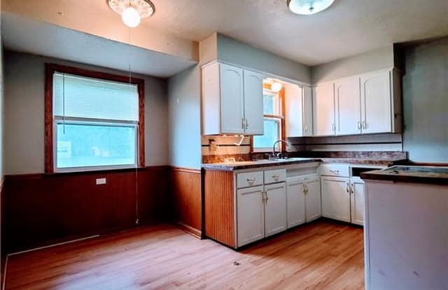 131 Forest Park Dr Gallery 3