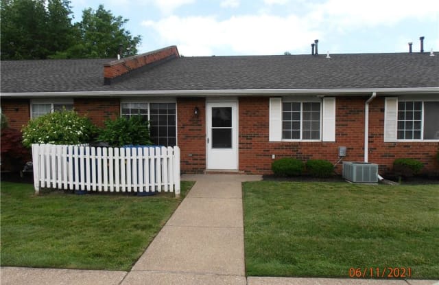 5456 Som Center Rd - 5456 Som Center Road, Willoughby, OH 44094