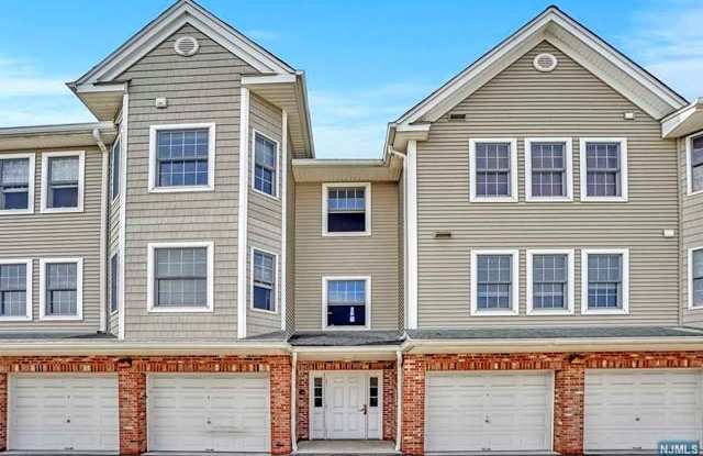 270 Grand Avenue - 270 Grand Avenue, Palisades Park, NJ 07650