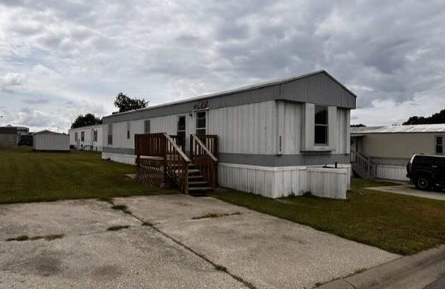 13574 Maple Ridge Drive Gallery 1