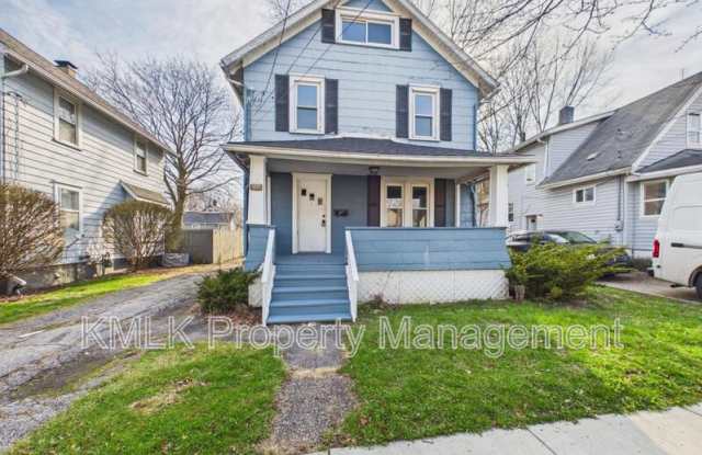 2337 15th St SW photos photos