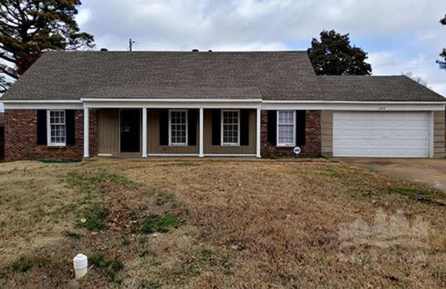1392 Singing Trees Dr photos photos