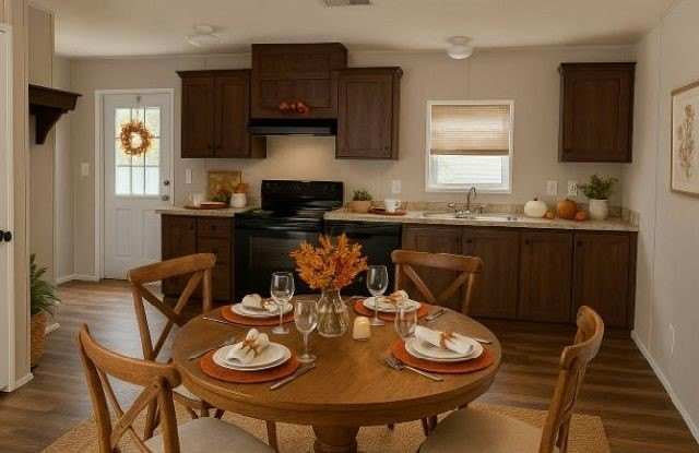 6526 Stardust Lane Gallery 2