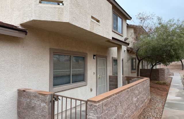 Great 4 bedroom townhome photos photos