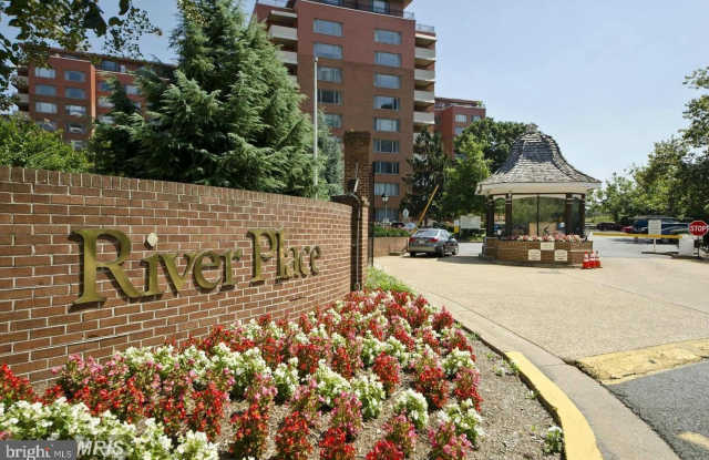 1121 ARLINGTON BOULEVARD photos photos