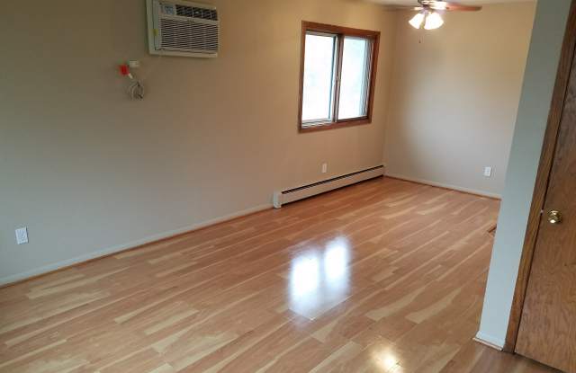 5751 Quincy Street - 4 - 5751 Quincy Street, Mounds View, MN 55112