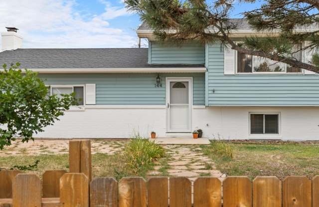 144 Franklyn Avenue Gallery 3