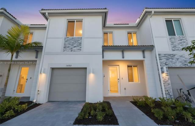 1400 SE 6th Rd - 1400 Southeast 6th Road, Homestead, FL 33034