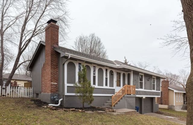 2405 Southwest Jackson Court - 2405 Jackson Court, Blue Springs, MO 64015