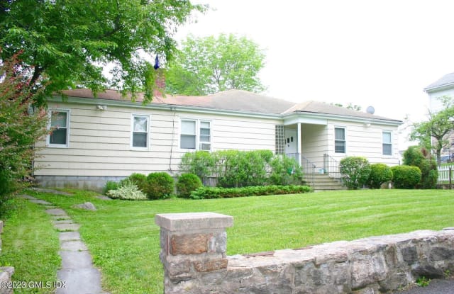 9 Christiano Street - 9 Christiano Street, Cos Cob, CT 06807