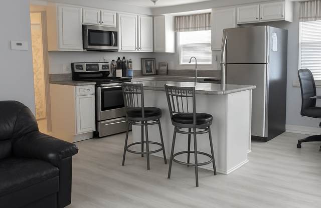 108 Orris Street - 108 Orris Street, Munhall, PA 15120