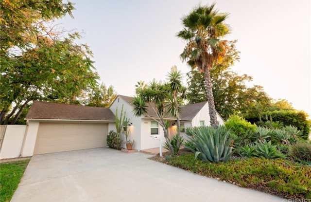 17356 Roscoe Boulevard Gallery 2