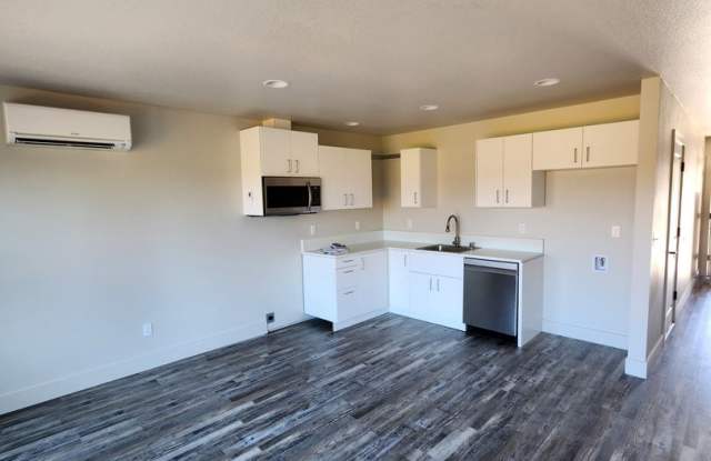 3 Bedroom 2.5 Bath in Winlock Gallery 4