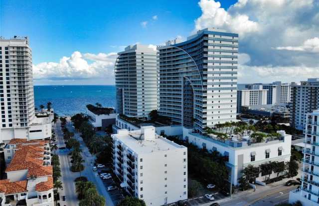 3000 Riomar St photos photos