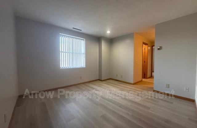 208 E 5-4G photos photos