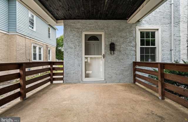 131 EACHUS Avenue Gallery 3