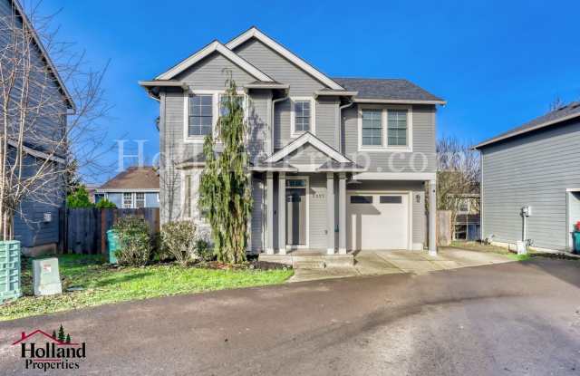 Stunning 3-Bedroom Forest Grove Home with Fireplace, Fenced Yard  Garage photos photos