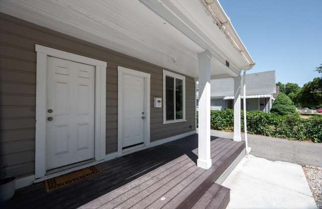 1941 Eccles Avenue Gallery 3